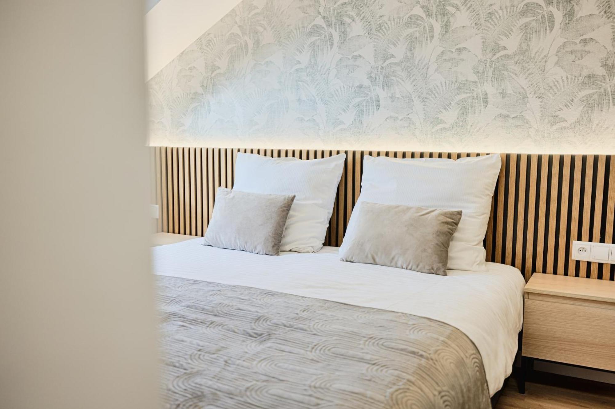 Bed and Breakfast Gosciniec Zacisze I Blisko A2 Dabie-Uniejow I Restauracja Экстерьер фото