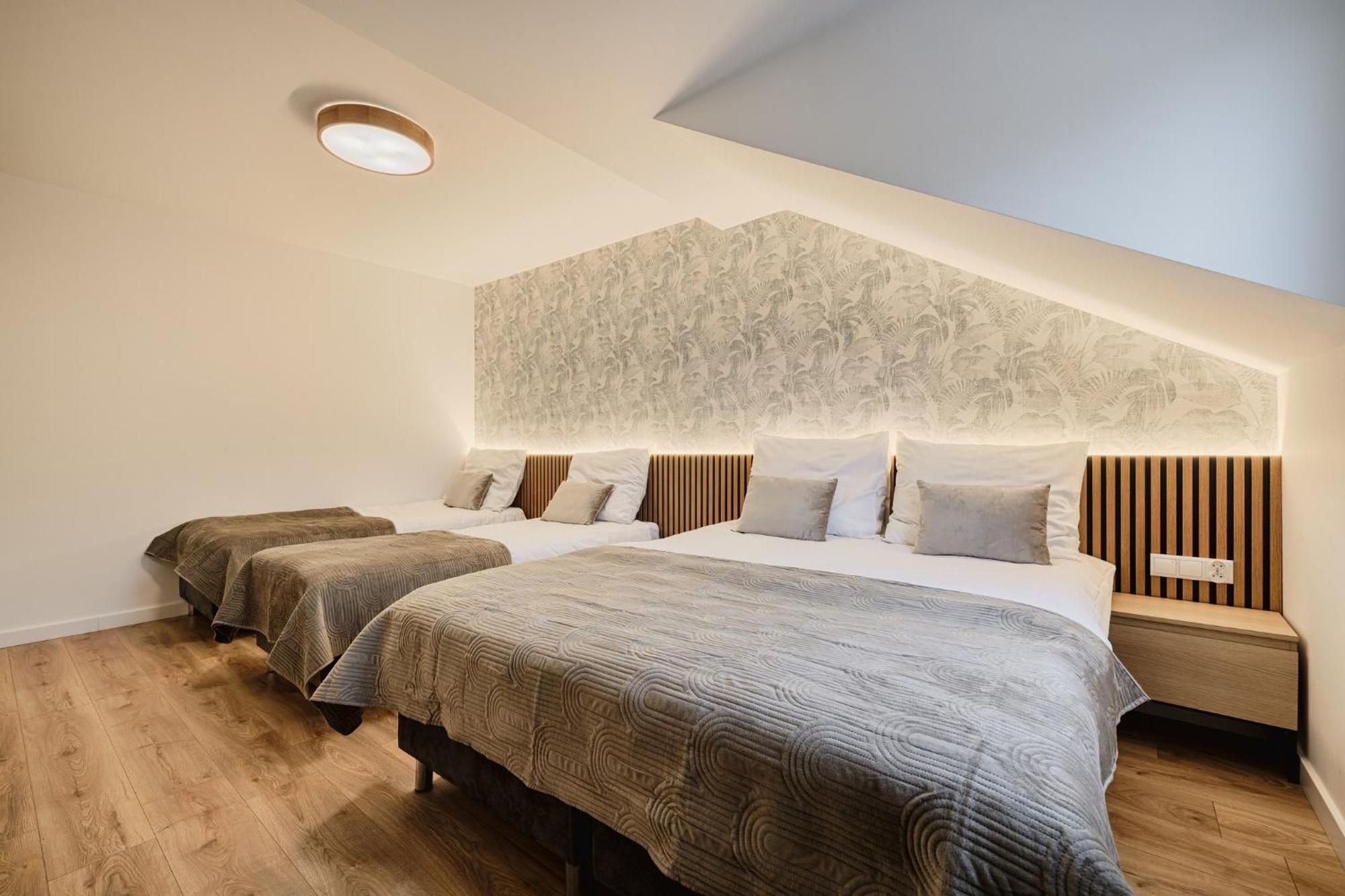 Bed and Breakfast Gosciniec Zacisze I Blisko A2 Dabie-Uniejow I Restauracja Экстерьер фото